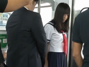 Япония Милый студент в поезде